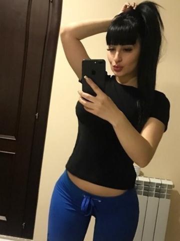 Надюша